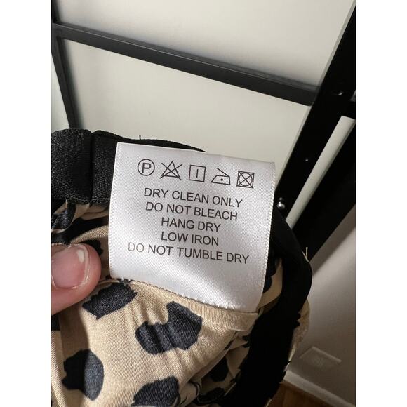 NWT kourt Satin Midi Skirt Leopard Print - Picture 6 of 11